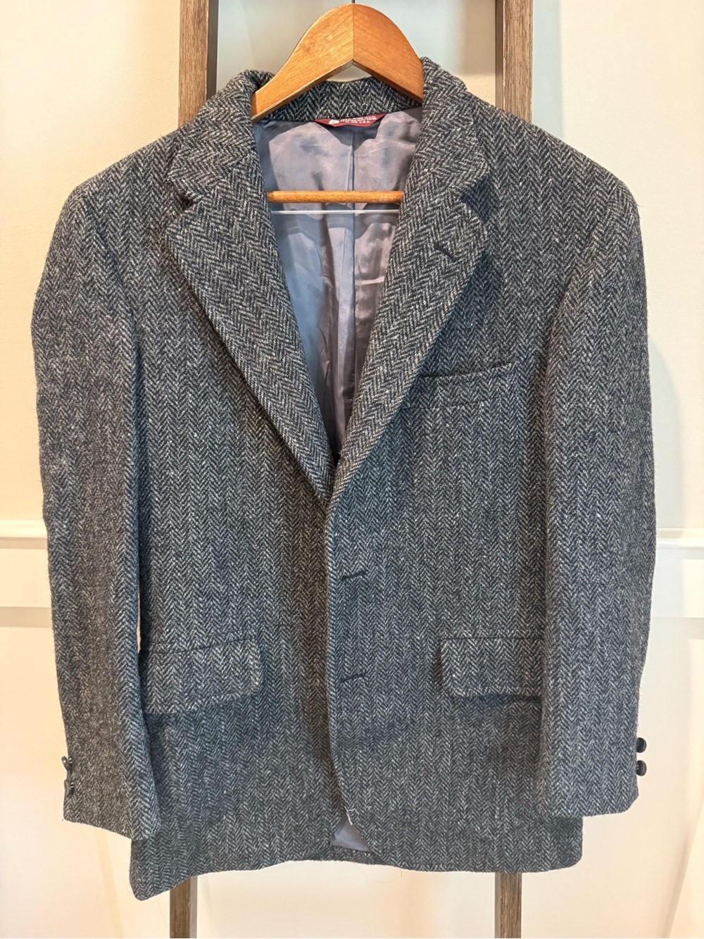 Vintage Jos. A. Bank Men's Gray Herringbone Wool Sport Coat